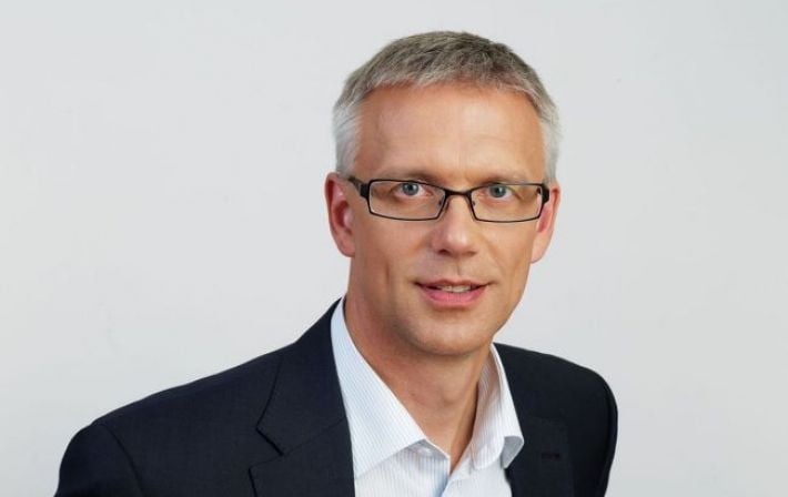 Латвия предоставляет Украине все свои боевые вертолеты, - премьер