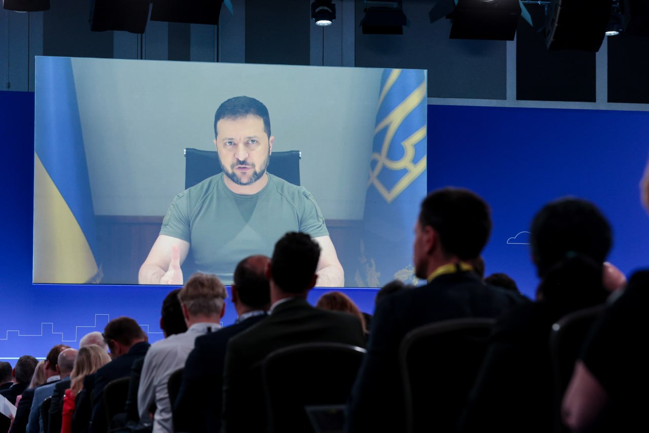 Мільярди на відновлення України. Головні заяви першого дня конференції в Лондоні