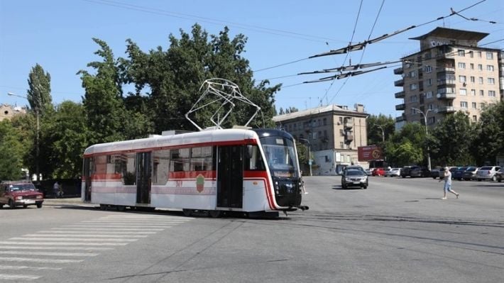В Запорожье один из трамваев временно изменил свой маршрут: подробности