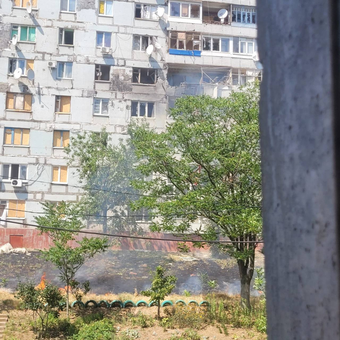Росіяни обстріляли будівлю селищної ради в Запорізькій області: є постраждалі.