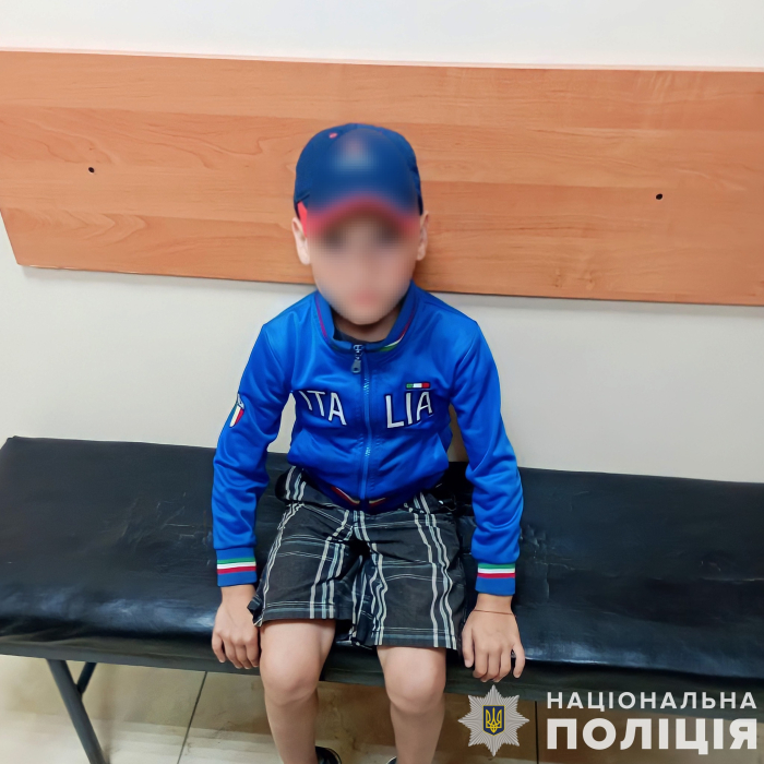 У Запоріжжі 13-річна дівчинка та поліція врятували 6-річного хлопчика від матері -