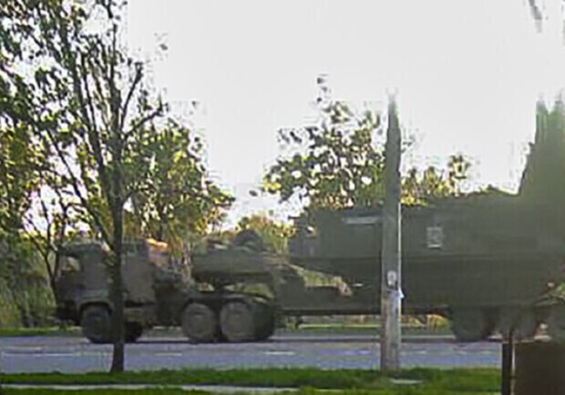 Зафіксовано перекидання окупантами військових вантажівок на Запорізький напрямок. 
