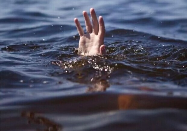 У Запорізькому районі у ставку потонув чоловік. 
