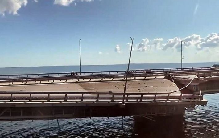Крымский мост снова "устал". Главное о новых взрывах и нарушили ли они логистику РФ