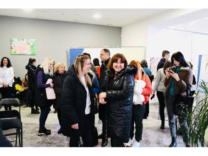 центр помощи переселенцам из Мелитополя во Львове