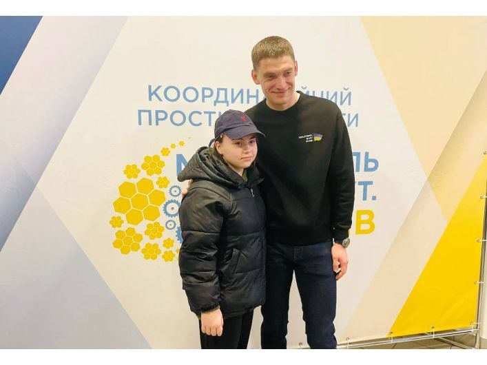 центр помощи переселенцам из Мелитополя во Львове