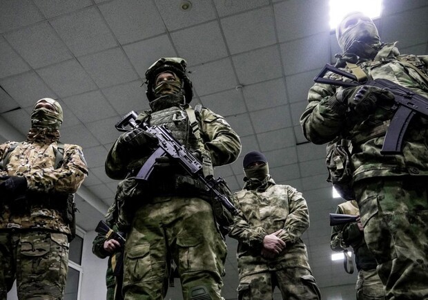 Росіяни розмістили сотню своїх військових у школі в Запорізькій області. 