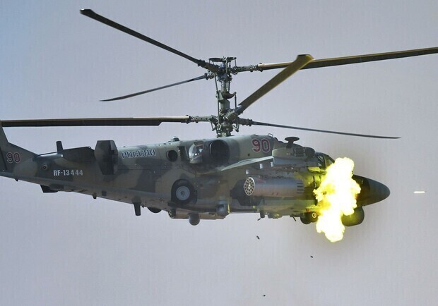 На Запорізькому напрямку ЗСУ із ПЗРК спалили ворожий гелікоптер Ка-52. 