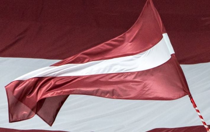 Латвия тратит более 1% ВВП на помощь Украине, - министр обороны