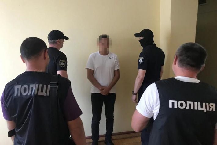 В Одесской области чиновник требовал деньги у жены раненого бойца: что хотел задержанный