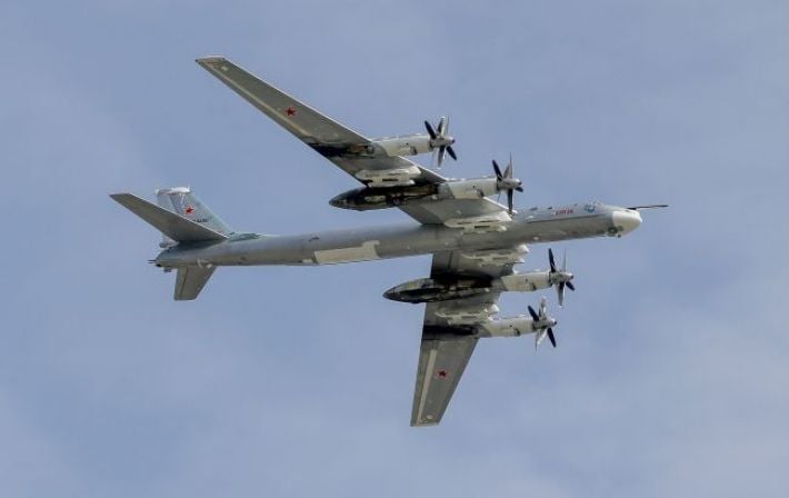 Семь бомбардировщиков Ту-95 взлетели с аэродрома в РФ, - ОК "Юг"