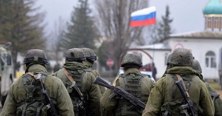 В Мелитополе оккупанты шантажируют украинцев пенсией, заставляют получать паспорта РФ