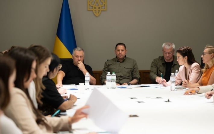 У Зеленского ответили, действительно ли в мире растет давление на Украину по поводу переговоров с РФ