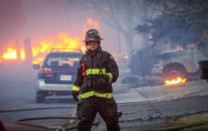 В Канаде из-за лесных пожаров могут эвакуировать около 60 тысяч человек