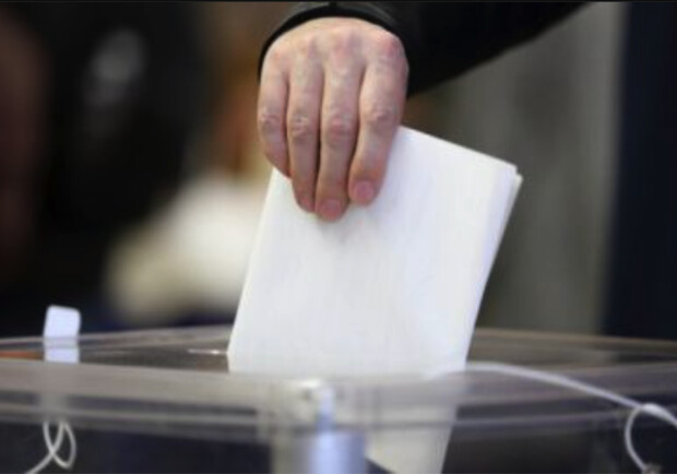 На Запоріжжі окупанти змушують людей голосувати під дулом автомата - 