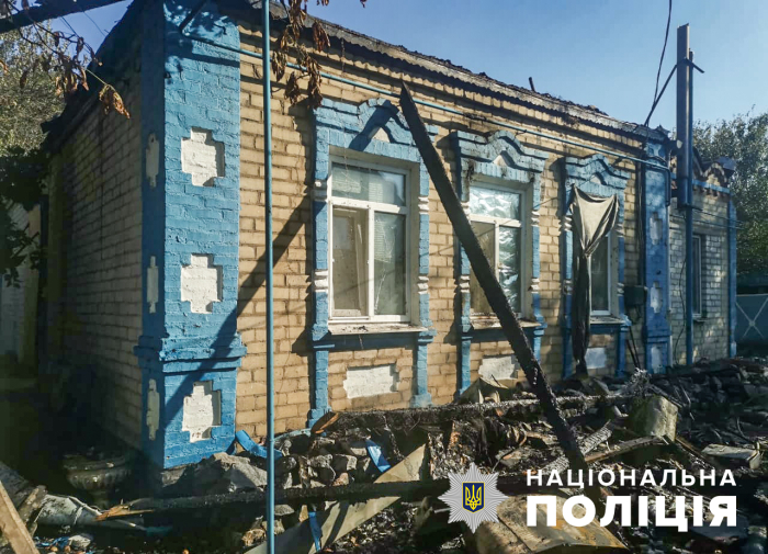 Поліція показала наслідки обстрілів у Запорізькій області за добу -