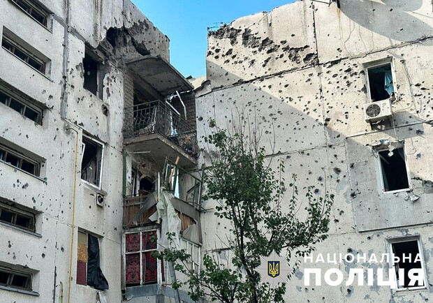 Авіаудари, РСЗВ та артилерія: у Запорізькій області через обстріли РФ зруйновано будинки та магазин. 