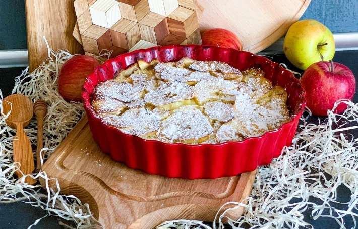"Невидимка" – французский яблочный пирог, ставший хитом в интернете: как его сделать