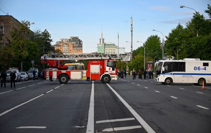 В Москве произошел сильный пожар, заявляют об "атаке беспилотников"