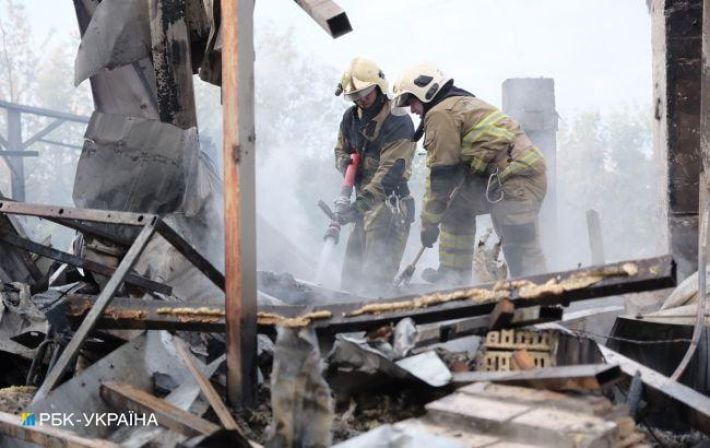 Разрушенная гостиница в Черкассах, "прилеты" в Ровно и пожары в Киеве: каковы последствия атаки