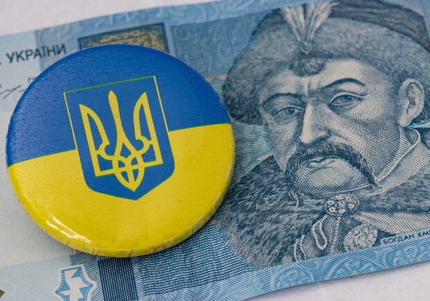 Курс валют в Україні 15 жовтня 2023 року: скільки коштує долар і євро. 
