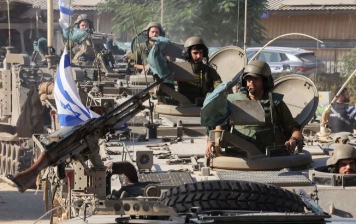 Израильские танки зашли на окраину Газы и перерезали одну из ключевых дорог, - СМИ