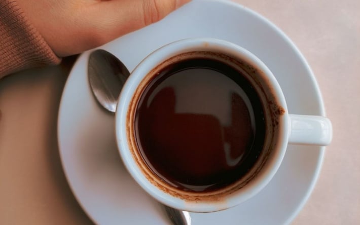 Сколько чашек кофе можно пить в день: ответ врача
