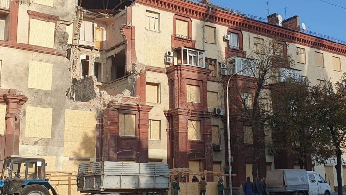 В Запорожье может обвалиться разрушенный дом: перекрыто несколько улиц