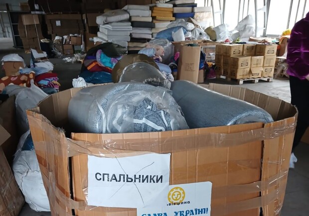 Розкрадання гуманітарки у Запоріжжі: на одному із підприємств виявили 200 тонн вантажу. 