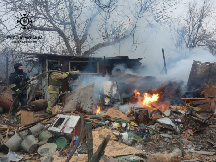 У Запоріжжі рятувальники ліквідували загоряння будівель внаслідок атаки Shahed.