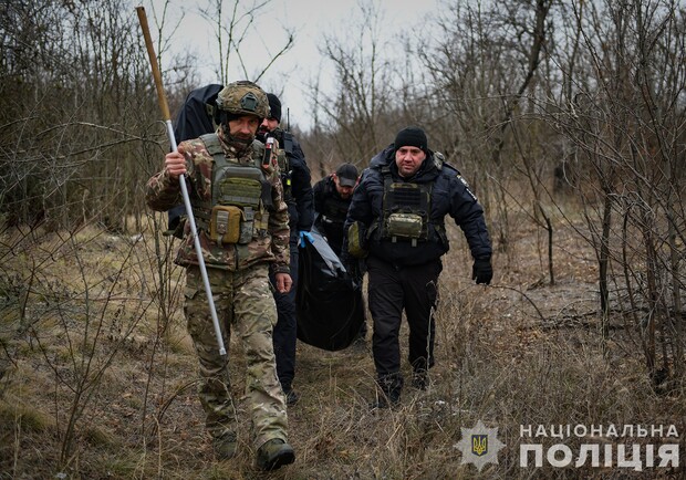 У Запорізькій області евакуювали тіло чоловіка, який загинув від вибуху касетного боєприпаса. 
