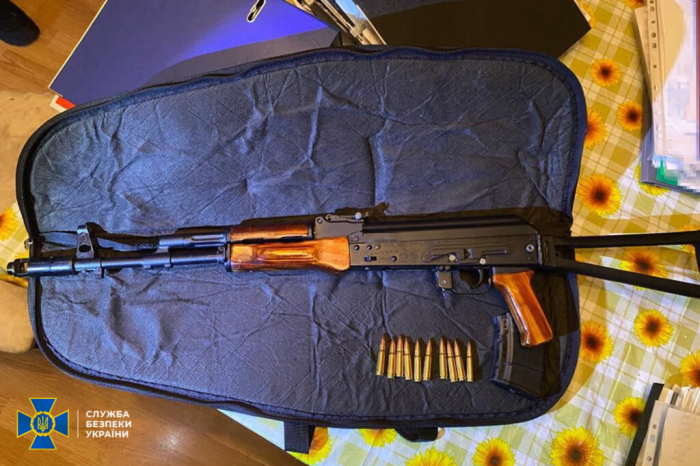 Нападали на власників автобусів і водіїв: у Запоріжжі затримали рекетирів.