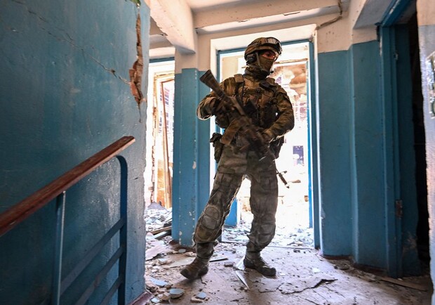 Росіяни у Токмаку провели рейд з пошуку інформаторів ЗСУ. 