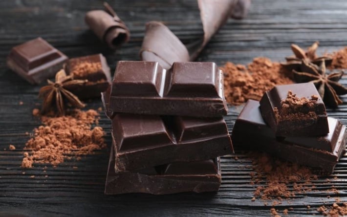 Что произойдет с нашим телом и здоровьем, если каждый день есть черный шоколад