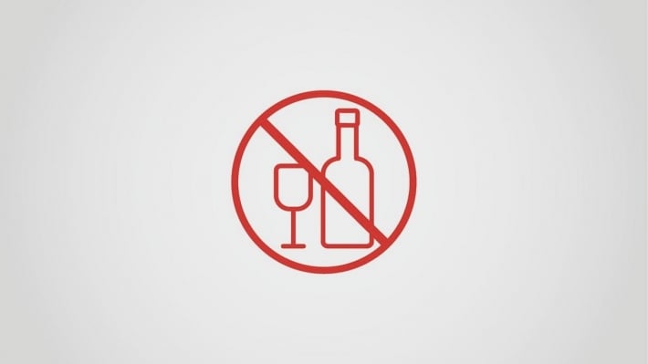 В Бердянске оккупанты начали выдавать лицензии на продажу алкоголя, не отменив "сухой закон"
