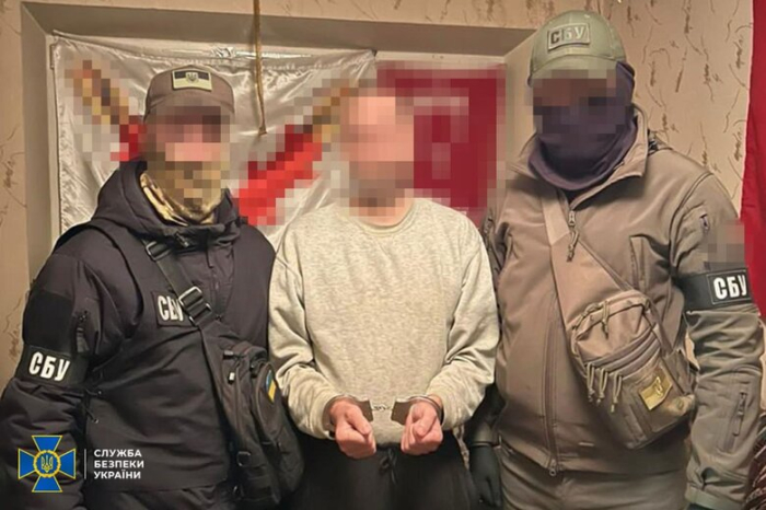 У Запоріжжі затримали коригувальника, який навів ракетний удар по житловому будинку.