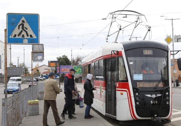 Як працюватиме громадський транспорт у Запоріжжі 31 грудня та 1 січня. 