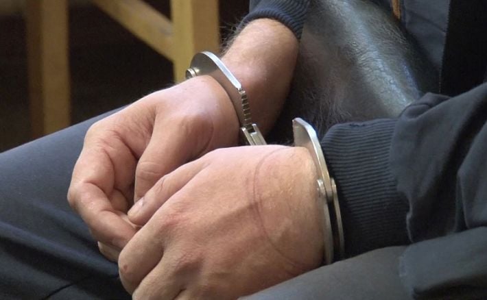 В Мелитополе преступник в бегах явился получать документы