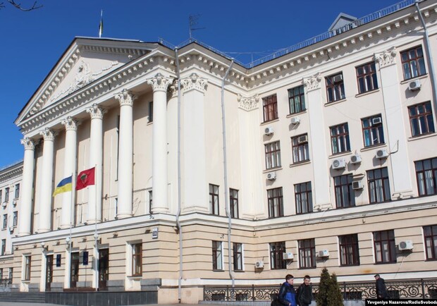 Запорізьку мерію охоронятимуть майже за 6 мільйонів. 