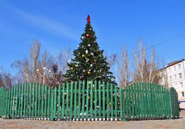 Стрілянина, салюти та заборони: як минула новорічна ніч на окупованій території Запорізької області. 