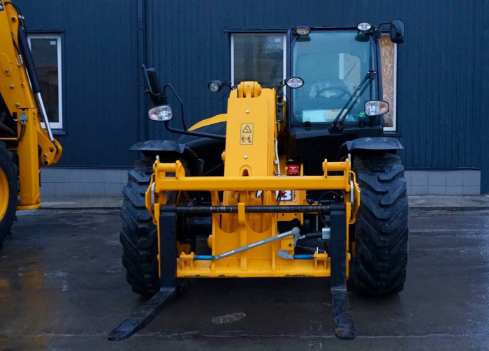 Запорізькі комунальники отримали від США техніку вартістю 200 тисяч євро.