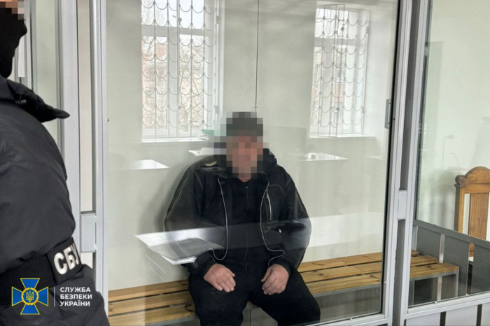 Охоронець дитсадка на Запоріжжі наводив російські ракети на будинки мирних українців -