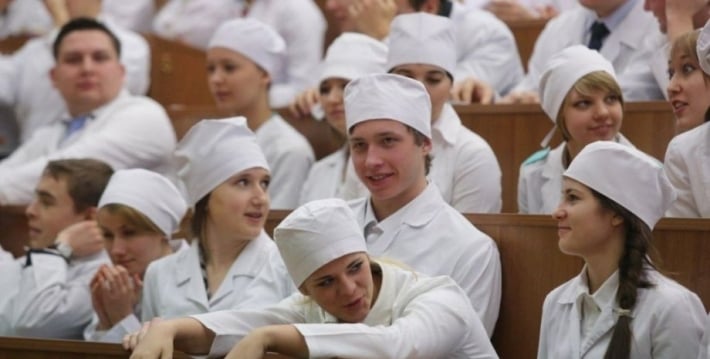 Заманивают бесплатным образованием: рашисты пытаются компенсировать катастрофический дефицит врачей на Мелитопольщине