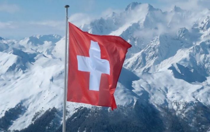 В Швейцарии группа людей пропала без вести во время горнолыжного тура