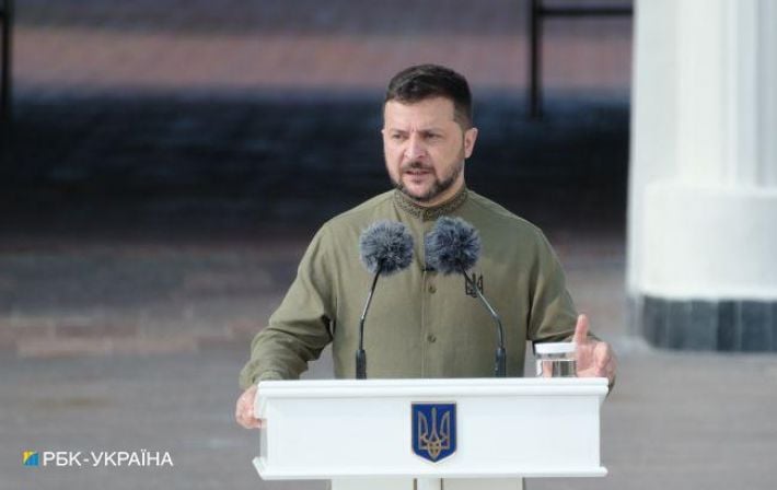 Зеленский: с начала марта Россия запустила по Украине 130 ракет и почти 900 КАБов
