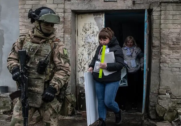 На ТОТ загарбники вирішили продавати житло, вкрадене у людей, що виїхали. 