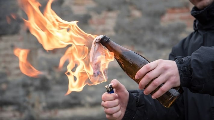 В Запорожье неизвестный пытался поджечь ТЦК