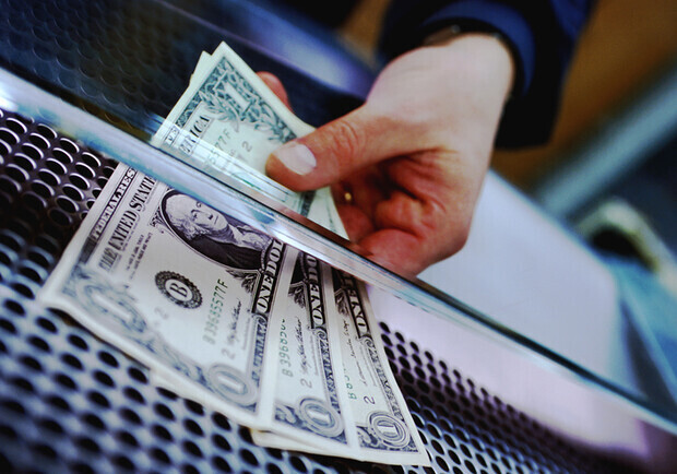 Курс валют в Україні 28 червня 2024 року: скільки коштує долар і євро. 