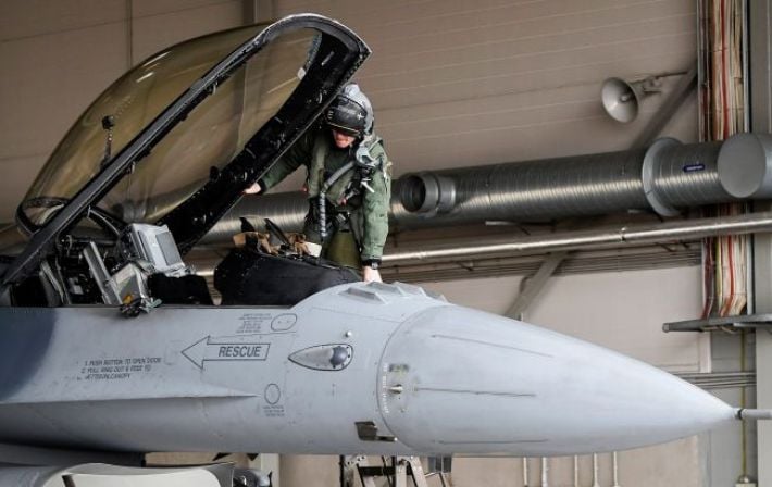 Первые предоставленные Украине F-16 будут защищать Харьков, - The Guardian