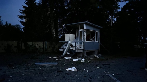 Він зазначив, що стан постраждалого середньої важкості, його госпіталізувала швидка.